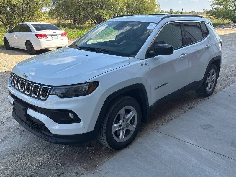 2024 Jeep Compass North   - Photo 7 - Edmonton, AB T6E 6B3