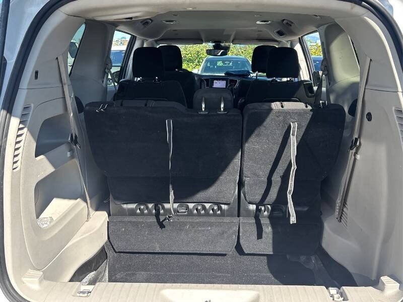 2024 Chrysler Grand Caravan SXT - Photo 12 - Edmonton, AB T6E 6B3