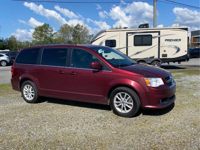2020 Dodge Grand Caravan Premium Plus - Photo 2 - Edmonton, AB T6E 6B3