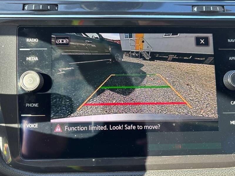 2021 Volkswagen Tiguan Highline 4Motion - Photo 13 - Edmonton, AB T6E 6B3