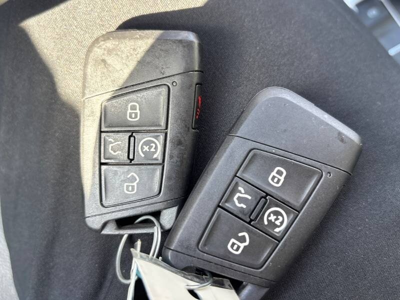 2021 Volkswagen Tiguan Highline 4Motion - Photo 15 - Edmonton, AB T6E 6B3