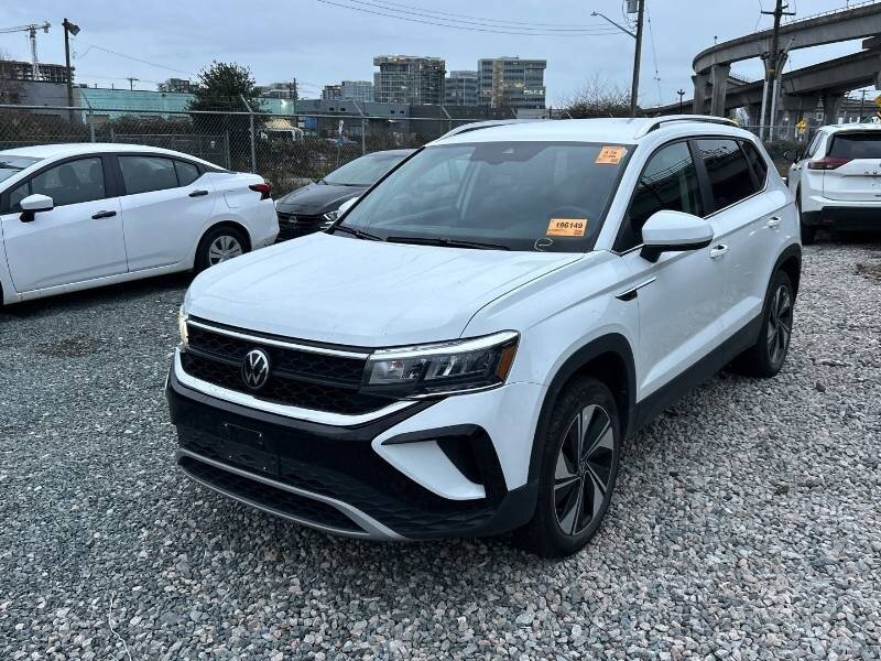 2024 Volkswagen Taos Comfortline 4Motion   - Photo 1 - Edmonton, AB T6E 6B3