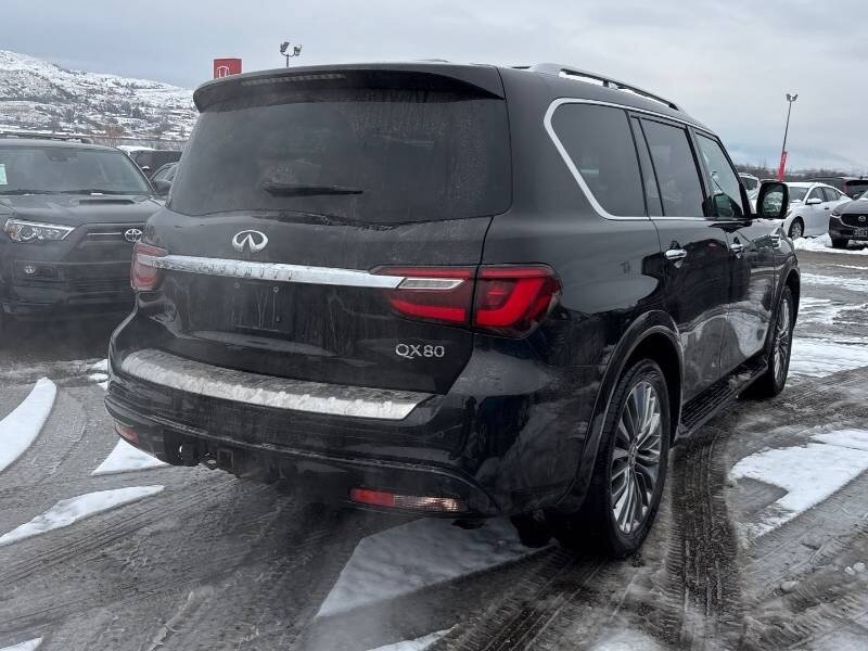 2018 INFINITI QX80 7-Passenger - Photo 3 - Edmonton, AB T6E 6B3