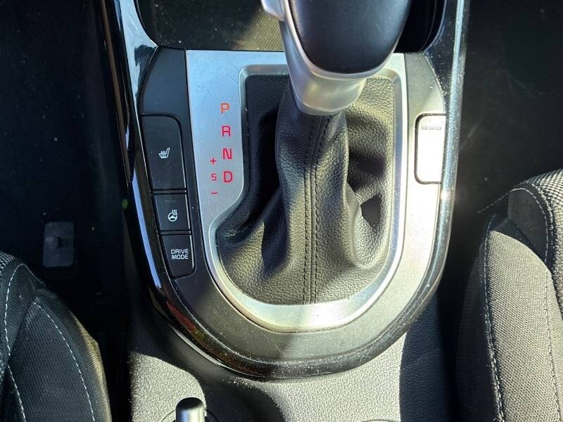 2022 Kia Forte5 EX - Photo 13 - Edmonton, AB T6E 6B3