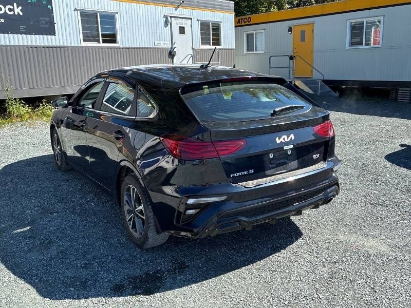 2022 Kia Forte5 EX - Photo 5 - Edmonton, AB T6E 6B3