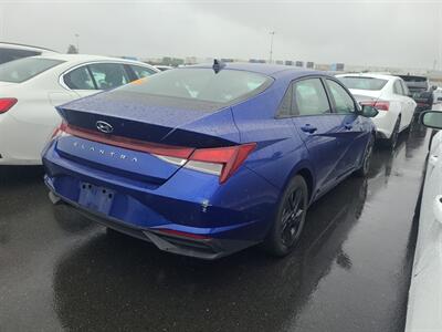 2022 Hyundai ELANTRA Preferred   - Photo 2 - Edmonton, AB T6E 6B3