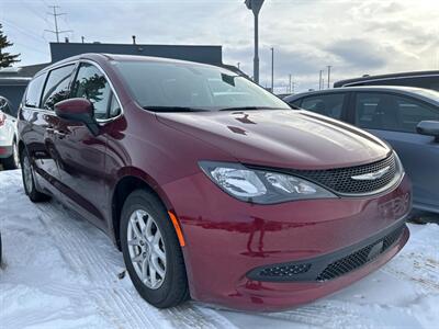 2022 Chrysler Grand Caravan SXT Minivan