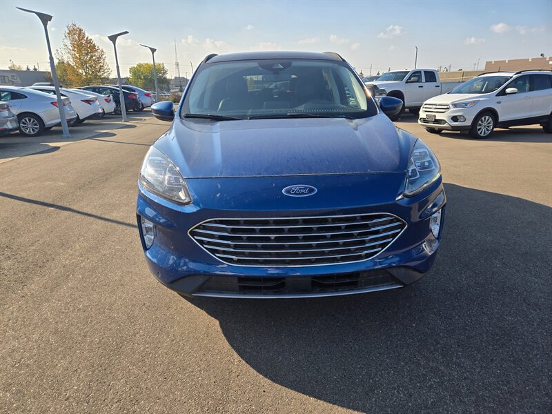 2022 Ford Escape Hybrid Titanium   - Photo 8 - Edmonton, AB T6E 6B3