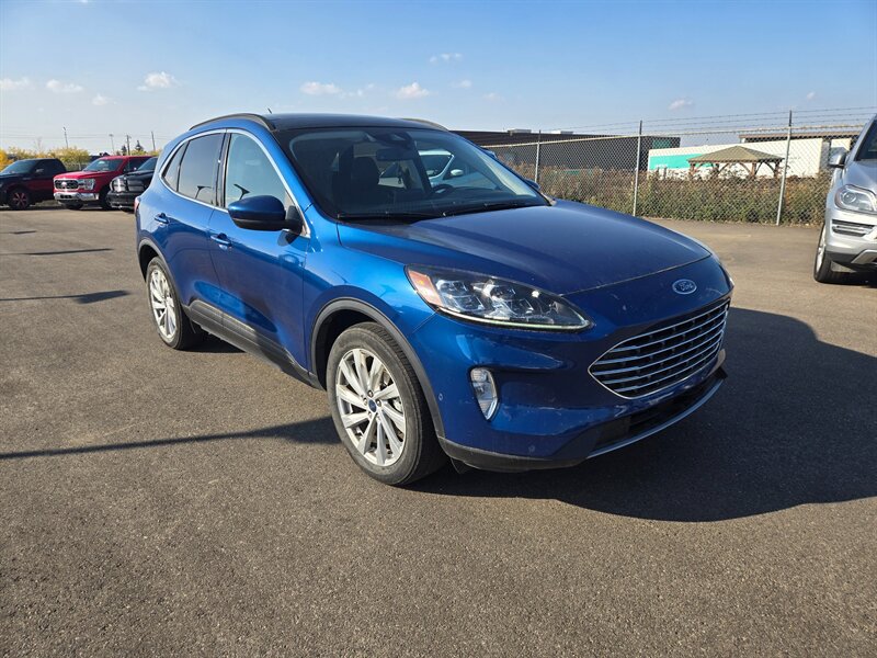 2022 Ford Escape Hybrid Titanium   - Photo 1 - Edmonton, AB T6E 6B3