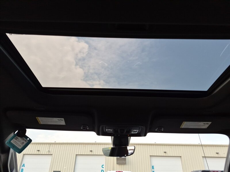 2021 GMC Sierra 1500 AT4 - Photo 10 - Edmonton, AB T6E 6B3