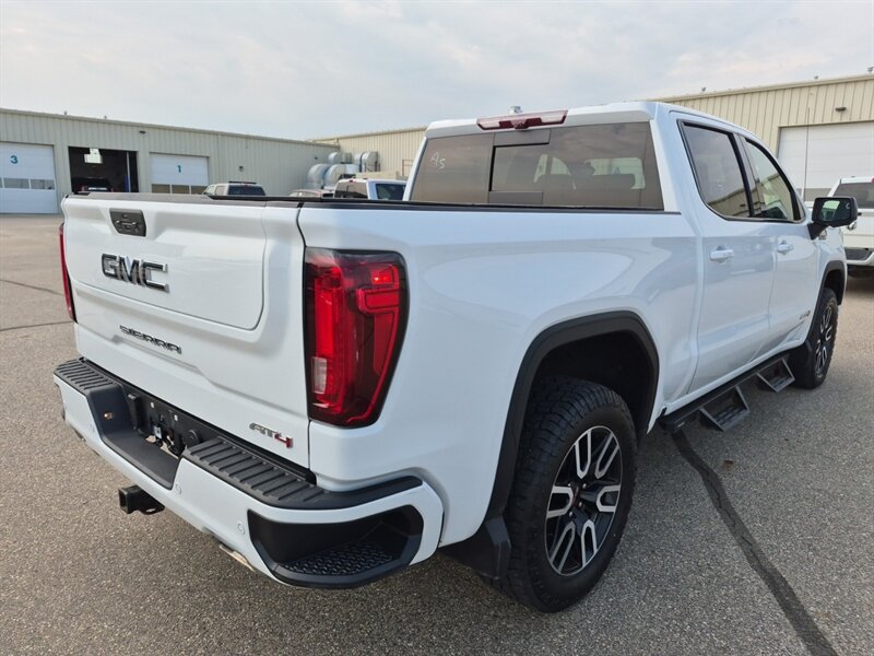 2021 GMC Sierra 1500 AT4 - Photo 3 - Edmonton, AB T6E 6B3