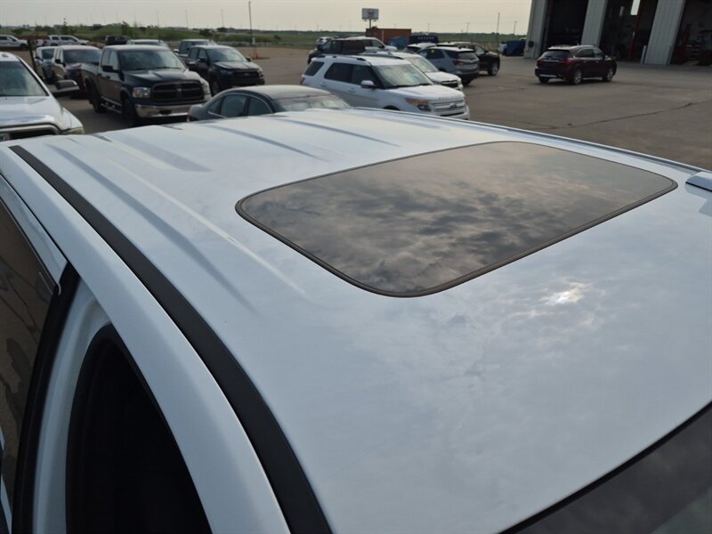 2021 GMC Sierra 1500 AT4 - Photo 6 - Edmonton, AB T6E 6B3