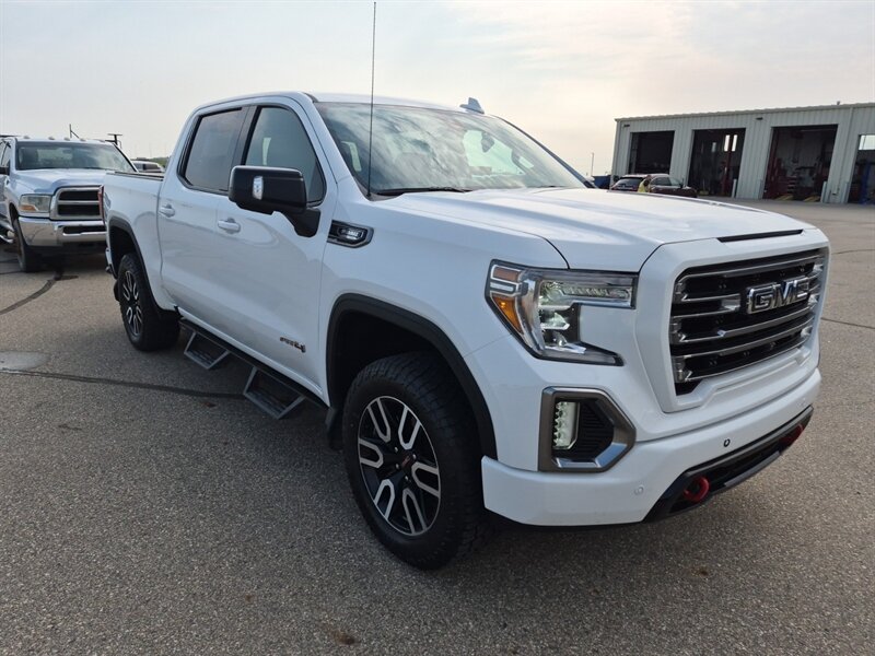 2021 GMC Sierra 1500 AT4 - Photo 2 - Edmonton, AB T6E 6B3