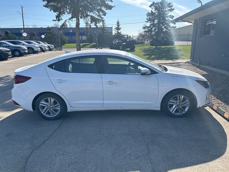 2019 Hyundai ELANTRA SE - Photo 4 - Edmonton, AB T6E 6B3