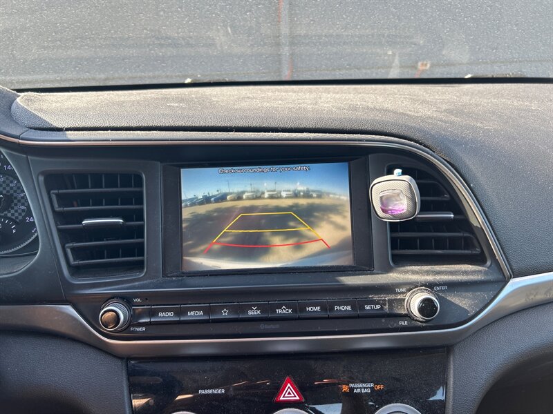2019 Hyundai ELANTRA SE - Photo 12 - Edmonton, AB T6E 6B3