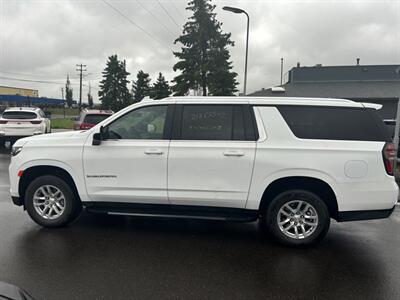 2024 Chevrolet Suburban LT   - Photo 6 - Edmonton, AB T6E 6B3