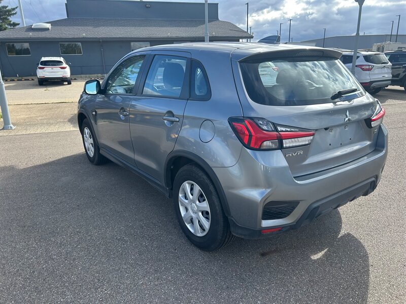 2024 Mitsubishi RVR ES - Photo 5 - Edmonton, AB T6E 6B3