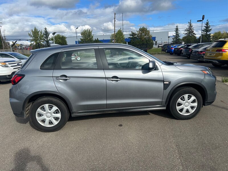 2024 Mitsubishi RVR ES - Photo 2 - Edmonton, AB T6E 6B3