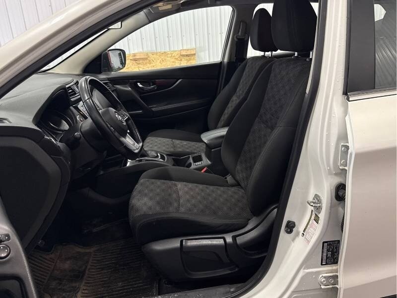 2020 Nissan Rogue Sport SV   - Photo 9 - Edmonton, AB T6E 6B3