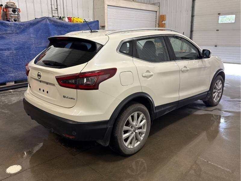2020 Nissan Rogue Sport SV   - Photo 3 - Edmonton, AB T6E 6B3