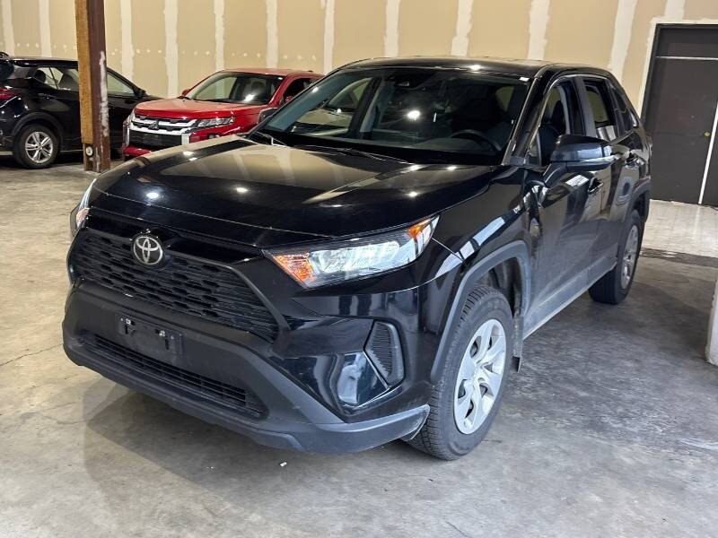 2023 Toyota RAV4 LE - Photo 6 - Edmonton, AB T6E 6B3