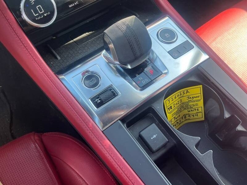 2022 Jaguar F-PACE P250 R-Dynamic S - Photo 14 - Edmonton, AB T6E 6B3