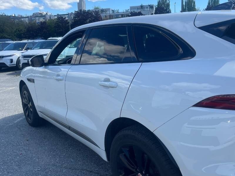 2022 Jaguar F-PACE P250 R-Dynamic S - Photo 6 - Edmonton, AB T6E 6B3