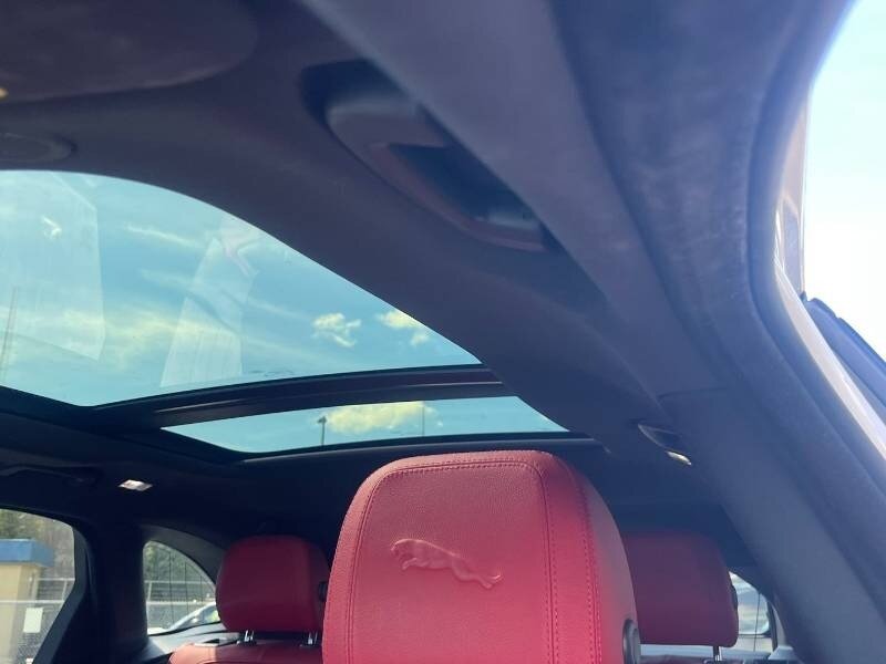 2022 Jaguar F-PACE P250 R-Dynamic S - Photo 15 - Edmonton, AB T6E 6B3