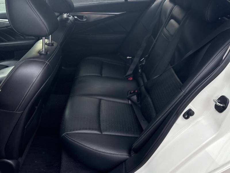 2017 INFINITI Q50 Red Sport 400 - Photo 10 - Edmonton, AB T6E 6B3