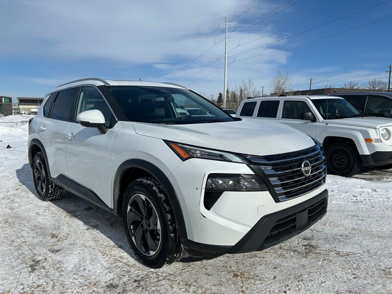 2024 Nissan Rogue SV Moonroof   - Photo 1 - Edmonton, AB T6E 6B3