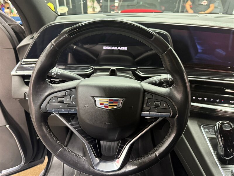 2023 Cadillac Escalade Sport - Photo 7 - Edmonton, AB T6E 6B3