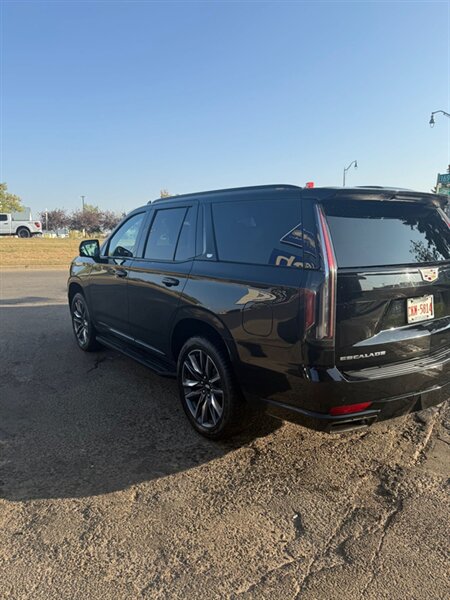 2023 Cadillac Escalade Sport - Photo 4 - Edmonton, AB T6E 6B3