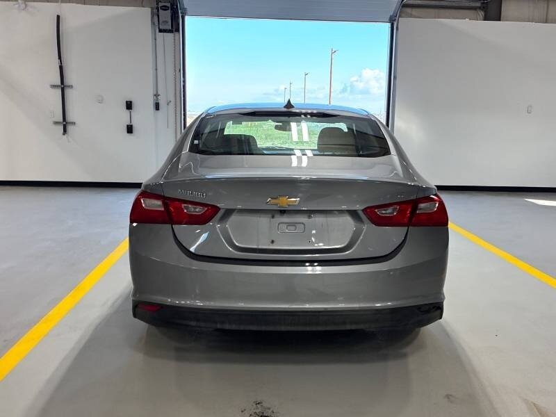 2023 Chevrolet Malibu LT - Photo 4 - Edmonton, AB T6E 6B3