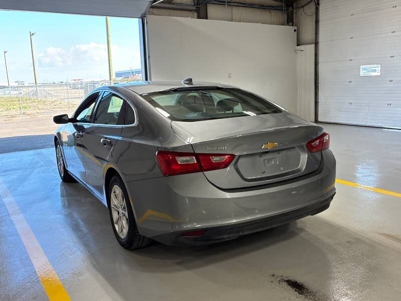 2023 Chevrolet Malibu LT - Photo 5 - Edmonton, AB T6E 6B3