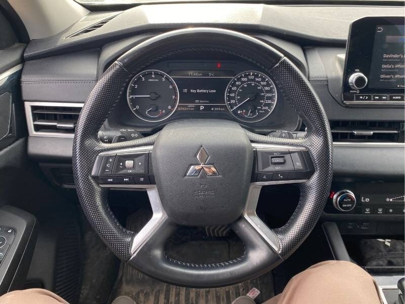 2022 Mitsubishi Outlander ES   - Photo 12 - Edmonton, AB T6E 6B3