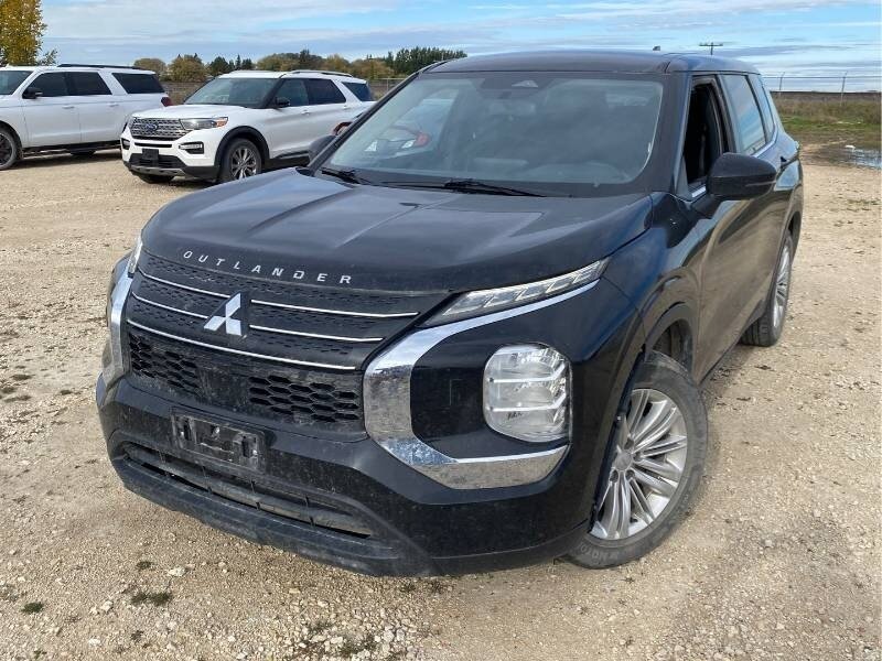 2022 Mitsubishi Outlander ES   - Photo 7 - Edmonton, AB T6E 6B3