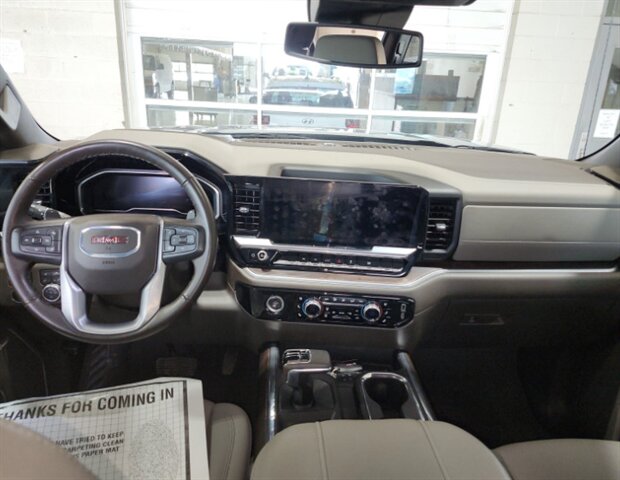 2024 GMC Sierra 1500 SLT - Photo 7 - Edmonton, AB T6E 6B3