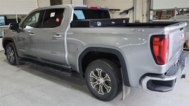 2024 GMC Sierra 1500 SLT - Photo 4 - Edmonton, AB T6E 6B3