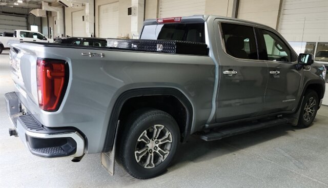 2024 GMC Sierra 1500 SLT - Photo 3 - Edmonton, AB T6E 6B3