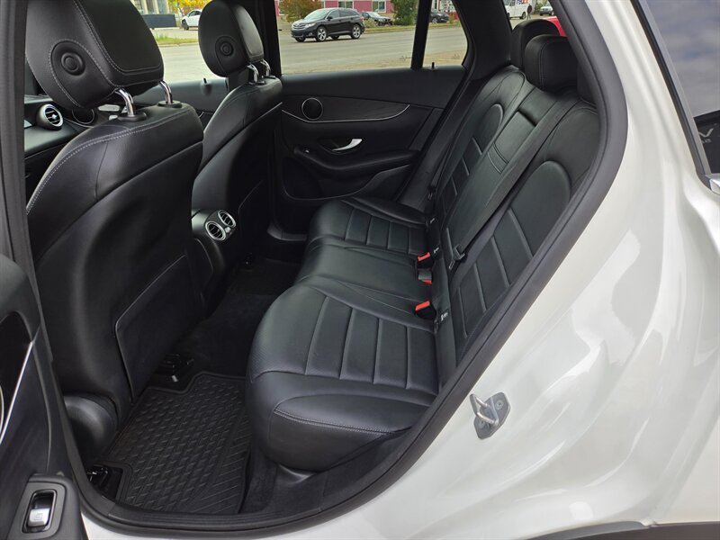 2019 Mercedes-Benz GLC GLC 300 4MATIC - Photo 10 - Edmonton, AB T6E 6B3