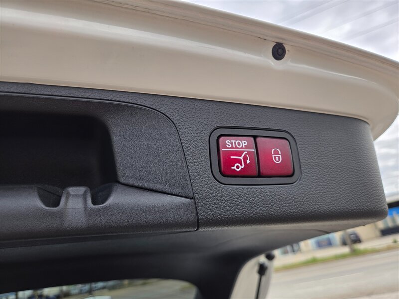 2019 Mercedes-Benz GLC GLC 300 4MATIC - Photo 18 - Edmonton, AB T6E 6B3