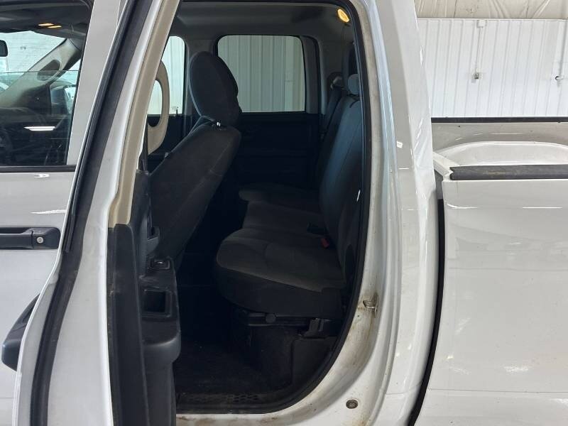2023 RAM 1500 Classic Express - Photo 9 - Edmonton, AB T6E 6B3