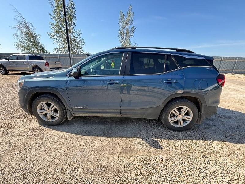 2024 GMC Terrain SLE - Photo 6 - Edmonton, AB T6E 6B3