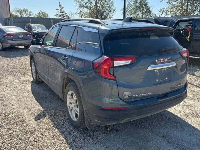 2024 GMC Terrain SLE - Photo 5 - Edmonton, AB T6E 6B3