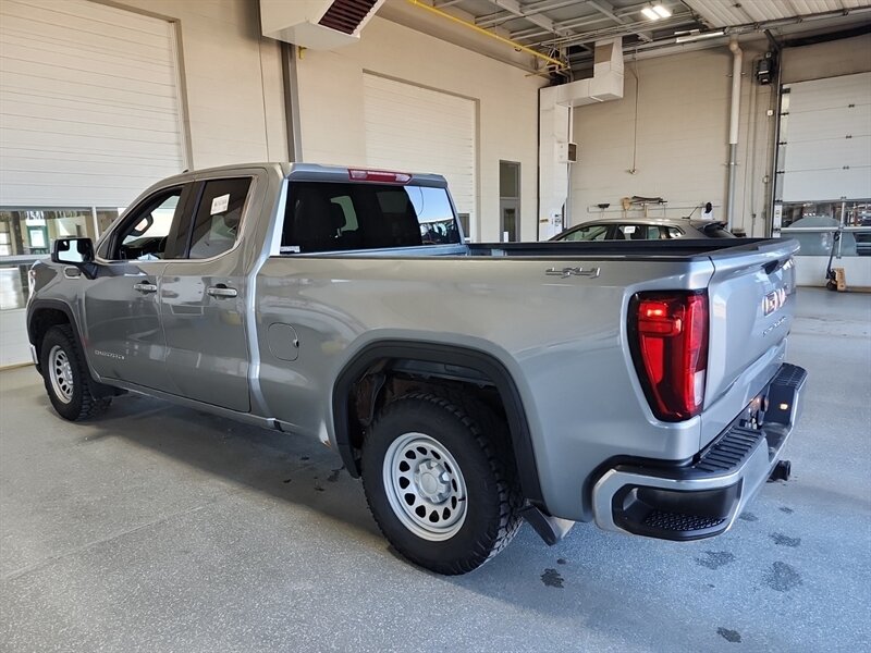 2023 GMC Sierra 1500 SLE - Photo 4 - Edmonton, AB T6E 6B3