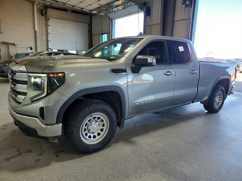 2023 GMC Sierra 1500 SLE - Photo 5 - Edmonton, AB T6E 6B3