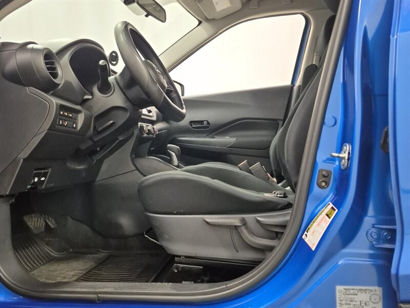 2024 Nissan Kicks S - Photo 5 - Edmonton, AB T6E 6B3