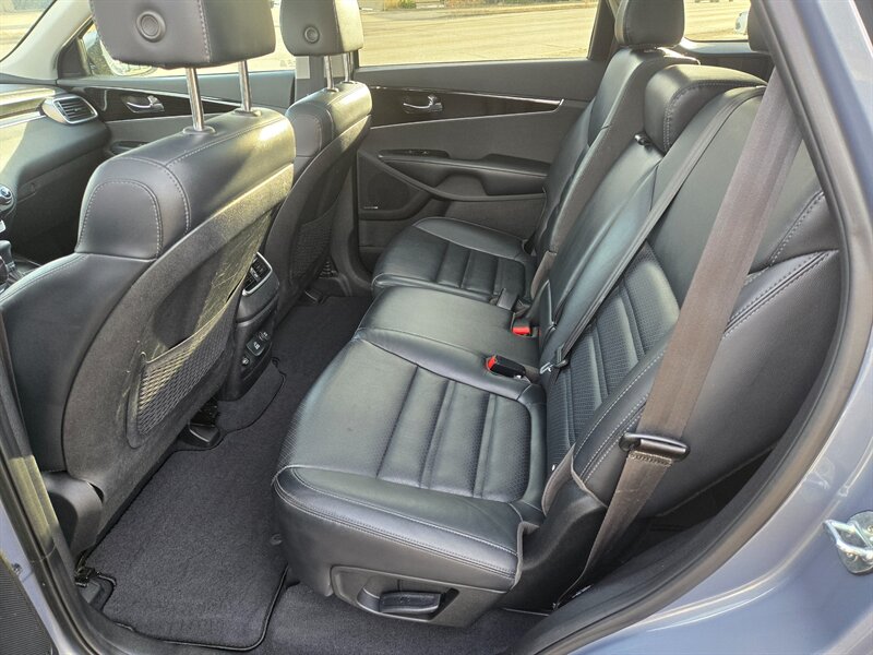 2020 Kia Sorento EX V6 - Photo 20 - Edmonton, AB T6E 6B3