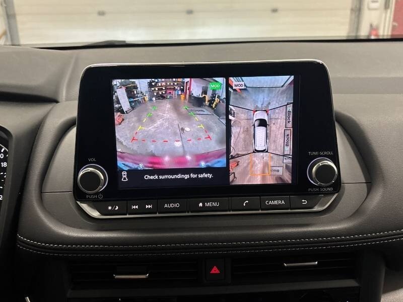 2024 Nissan Rogue SV Moonroof   - Photo 12 - Edmonton, AB T6E 6B3