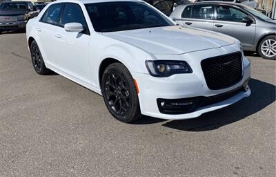 2021 Chrysler 300 S   - Photo 7 - Edmonton, AB T6E 6B3